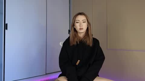 Tina online show from 09.22.25