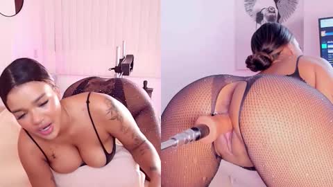 Snapshot of tinny_annie chatting on 11.02.25 Hey Im Annie online show from 11.02.25