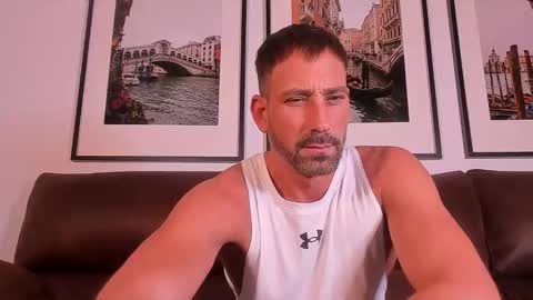 tinoclandestino online show from 12.15.24