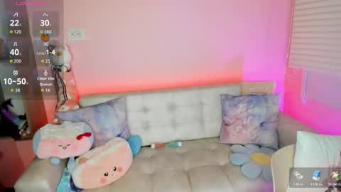 Snapshot of tiny_cora chatting on 11.30.25 tiny_cora online show from 11.30.25