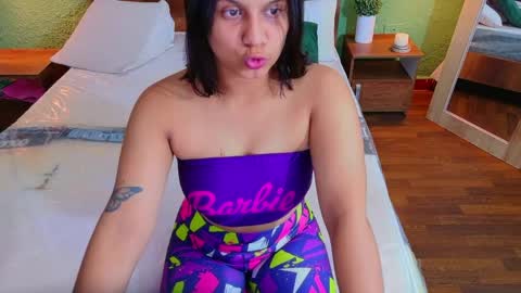 tiny_whore18 online show from 04.21.26