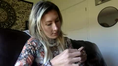 tinyandtatted420 online show from 10.14.25