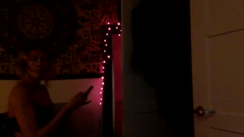 tinyandtatted420 online show from 11.23.25