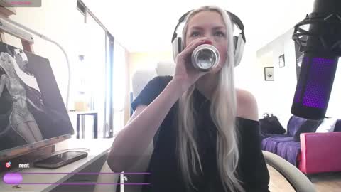 stage Kylie Sinner  brand CLITBAIT online show from 05.02.26