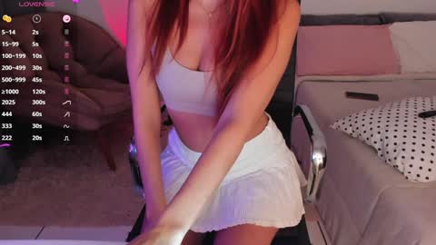 Giulia online show from 01.03.25