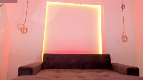 Luna  online show from 12.23.24