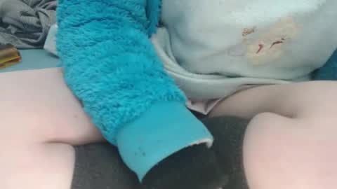 tinyslut66 online show from 12.13.25