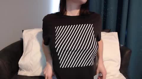 TinyyTina online show from 01.10.25