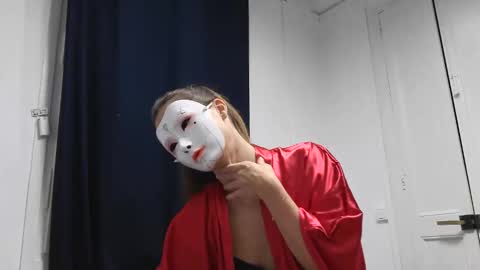 Snapshot of tipsytinkerbell chatting on 11.08.25 Tinks online show from 11.08.25