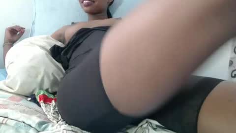 Snapshot of tisha_amore chatting on 03.11.25 Amore online show from 03.11.25