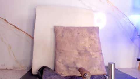 Snapshot of tivizaylove chatting on 11.05.25 Tivizay online show from 11.05.25