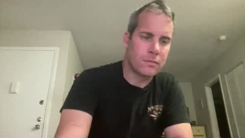 tleigh24 online show from 12.17.25