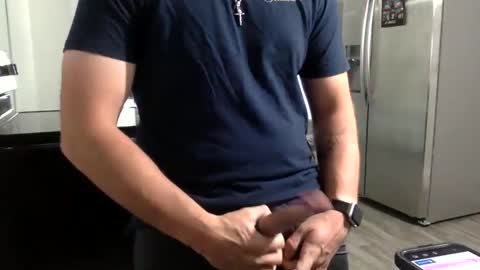 tnich28 online show from 10.13.25