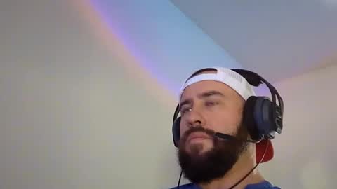 Snapshot of tnkev chatting on 01.15.26 tnkev online show from 01.15.26