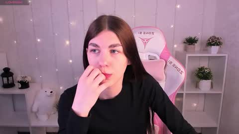 2 GMT Mo Tu We Th Fr 10am-4am online show from 02.10.26