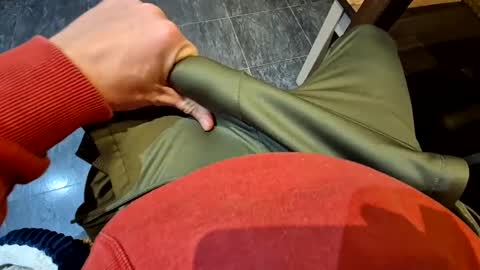 Snapshot of toadinhole chatting on 12.22.24 Toady online show from 12.22.24