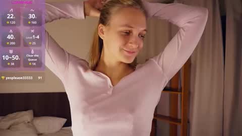 Snapshot of tobicovitt chatting on 11.13.25 Mary online show from 11.13.25