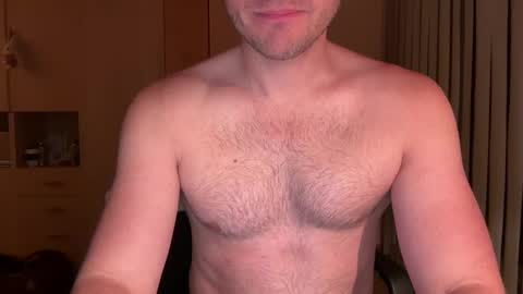 Snapshot of tobster1989 chatting on 01.19.25 tobdog online show from 01.19.25