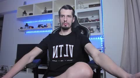 Snapshot of toddclaytonn chatting on 11.02.25 Todd online show from 11.02.25