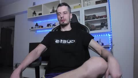 Snapshot of toddclaytonn chatting on 11.19.25 Todd online show from 11.19.25