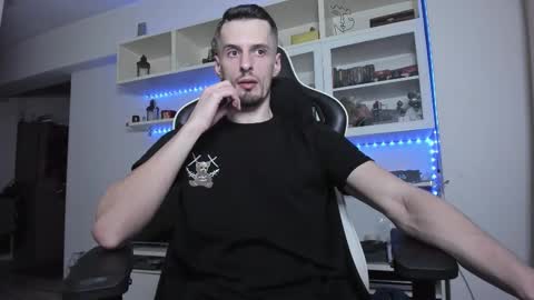 Snapshot of toddclaytonn chatting on 12.01.25 Todd online show from 12.01.25