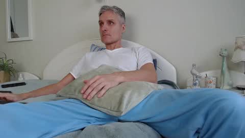 Daniel Bisexual uncut 20cm online show from 01.19.25