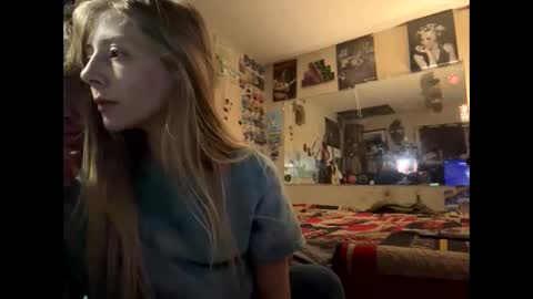 Snapshot of tohottohandletocoldtohold chatting on 02.25.26 tohottohandletocoldtohold online show from 02.25.26