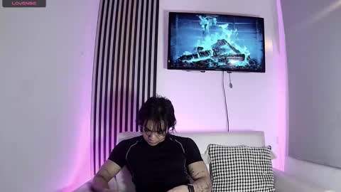 toji lee online show from 11.09.25