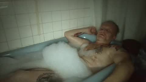 Snapshot of tokenless_boner chatting on 12.18.25 tokenless_boner online show from 12.18.25