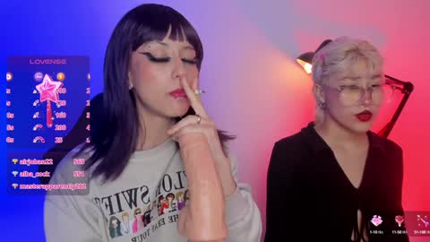 Snapshot of tokyo_blues chatting on 12.14.24 Halsey Sofii online show from 12.14.24