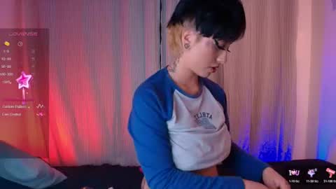 Snapshot of tokyo_blues chatting on 06.27.26 Halsey Sofii online show from 06.27.26