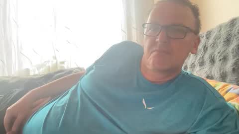 Snapshot of tom6644 chatting on 10.11.25 Tom online show from 10.11.25