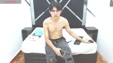 tom_0002 online show from 11.01.25