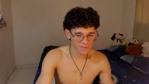 Tom Blue online show from 10.28.25