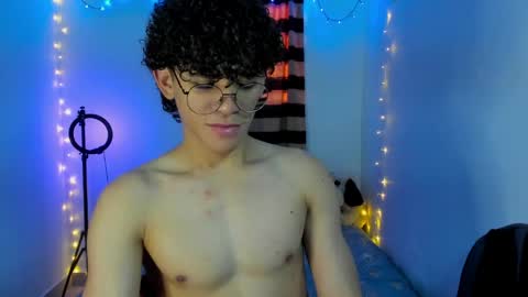 Tom Blue online show from 04.09.26