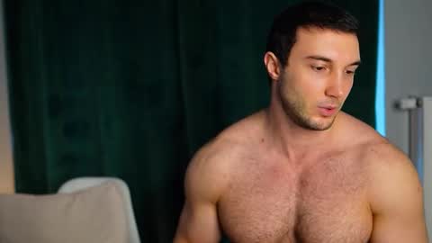 Tom online show from 02.02.26