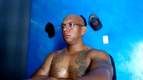 Snapshot of tom_miller chatting on 11.15.25 Tom Miller online show from 11.15.25