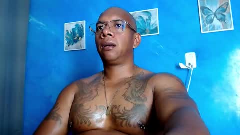 Snapshot of tom_miller chatting on 11.27.25 Tom Miller online show from 11.27.25