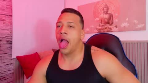 Tom muscle1 online show from 11.22.25