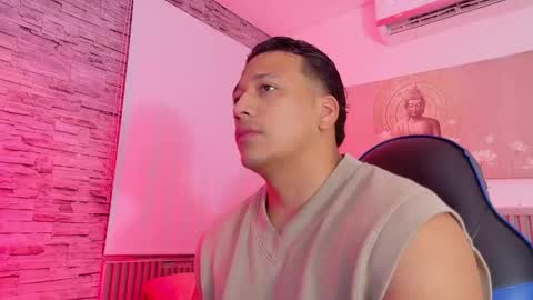 Tom muscle1 online show from 02.13.26