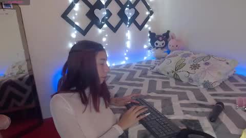 Snapshot of tom_natasha chatting on 01.24.25 Tom natasha online show from 01.24.25