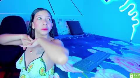 Snapshot of tom_natasha chatting on 11.06.25 Tom natasha online show from 11.06.25