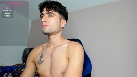 Snapshot of tom_walton chatting on 01.04.25 tom online show from 01.04.25