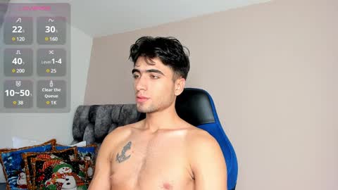 Snapshot of tom_walton chatting on 01.05.25 tom online show from 01.05.25