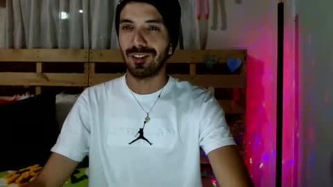 tomas gerauld. make me happy with 10000 tokens online show from 02.05.26