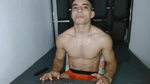 tomaz_18 online show from 03.20.26