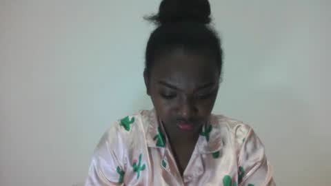 Snapshot of tomboasy chatting on 09.10.25 tomboasy online show from 09.10.25