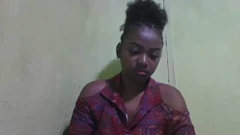 Snapshot of tomboasy chatting on 09.26.25 tomboasy online show from 09.26.25