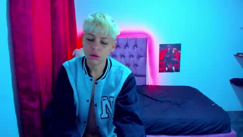 tomboygirl69 online show from 01.25.25