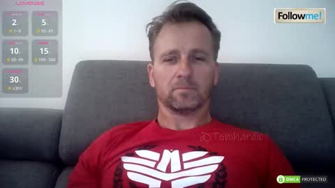Snapshot of tomhardic chatting on 02.08.26 TOM online show from 02.08.26